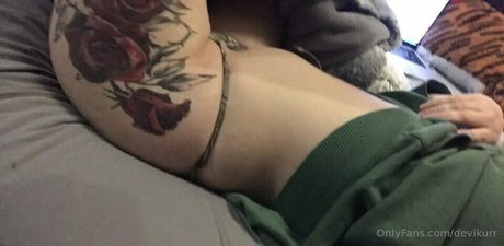 devikurr nudes model pics