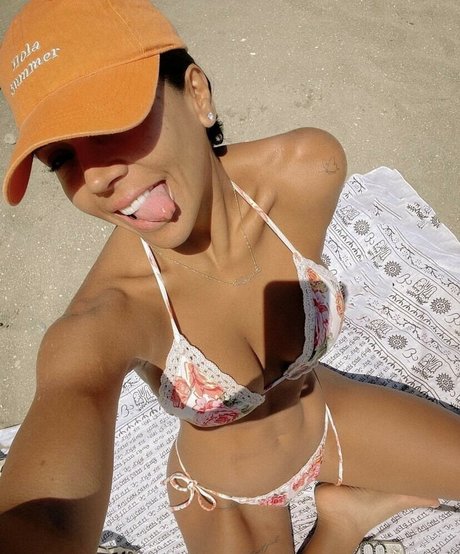 Vania Bludau nudes pornstar archive