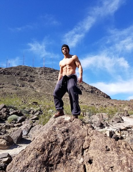 mialelanixxx model sex gallery