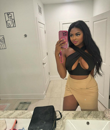 Sheena Marie star art images