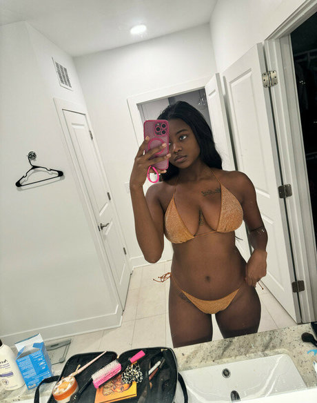 Sheena Marie pornstar hot galleries