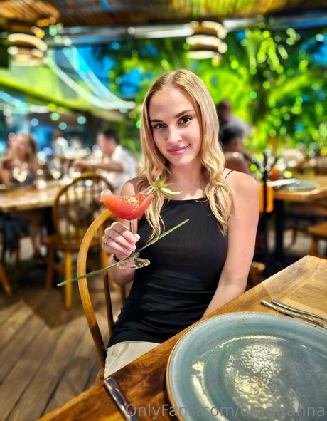 emmranna sexy model photo