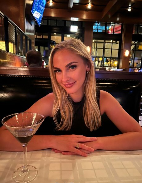 emmranna pornstar img