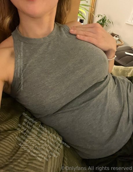 famous asian onlyfans naked image