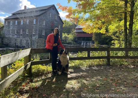 Vanessa Berge nude pornstar pictures