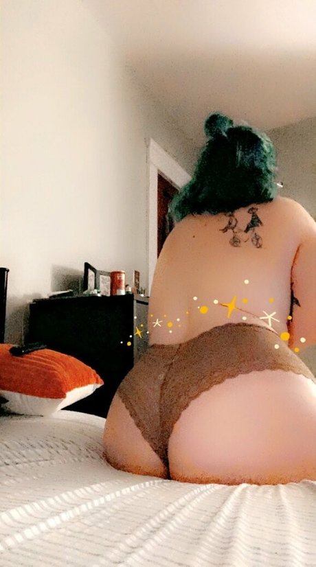 croby5253 perfect model img