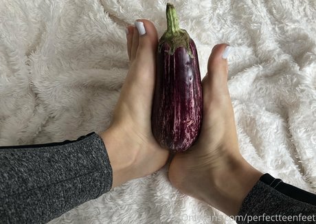 perfectteenfeet nude actress pic