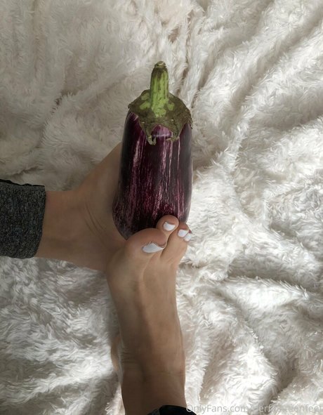 perfectteenfeet star erotic image