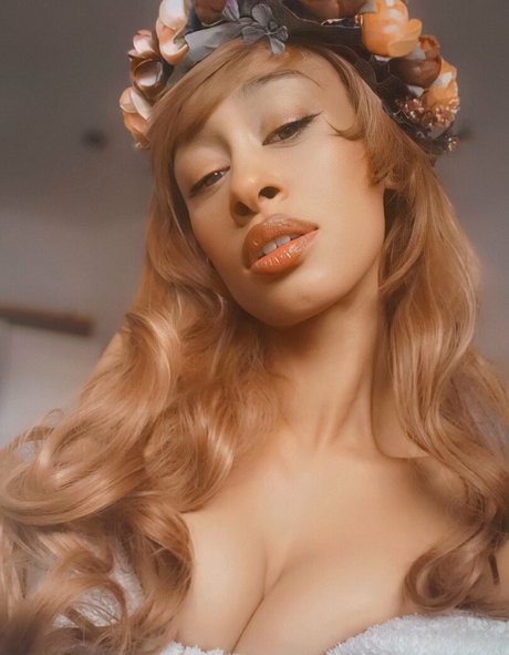 vixi vee free sexy star picture