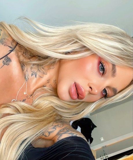 Angelika Kramer beautiful model galleries