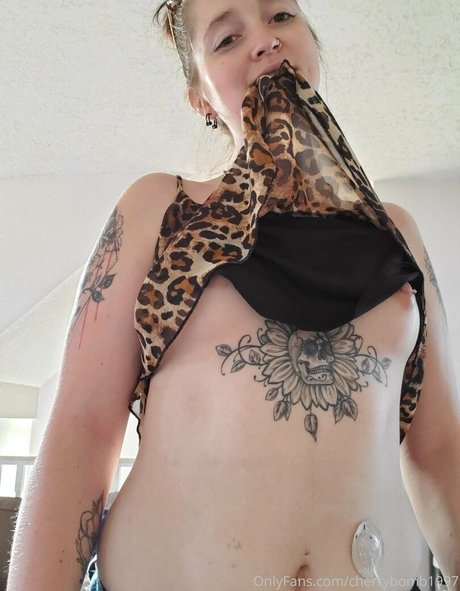 dreadfuldesire model images