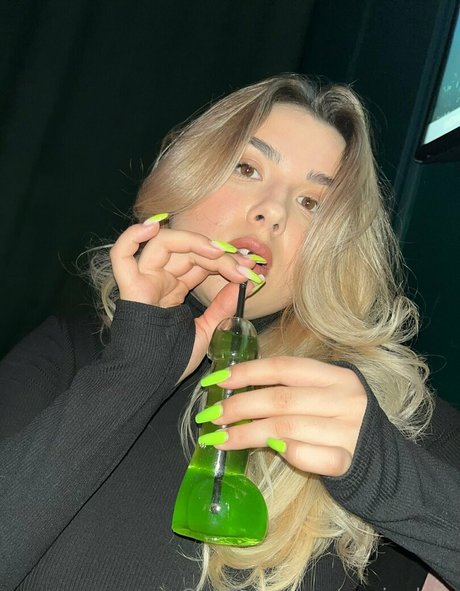 cuteanniexx erotic model pictures