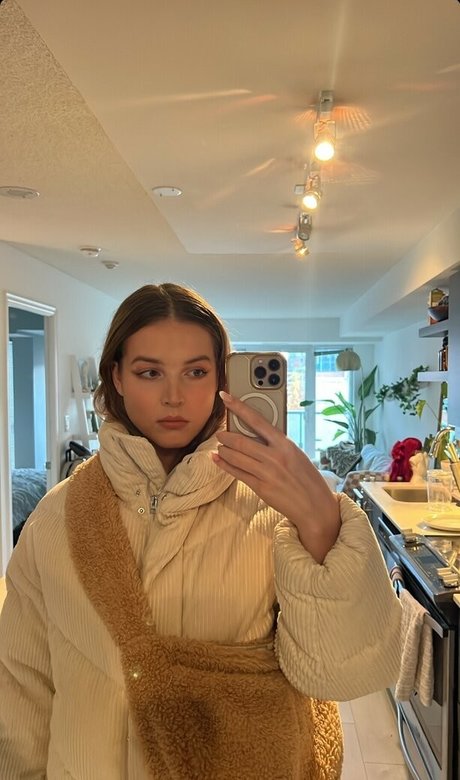 Maya V Henry model hd galleries