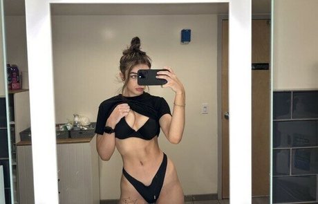 Alyssa Keller exclusive model pictures