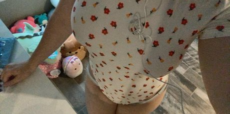 Kittnly model naked pictures