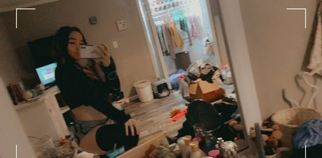 Kittnly model art image