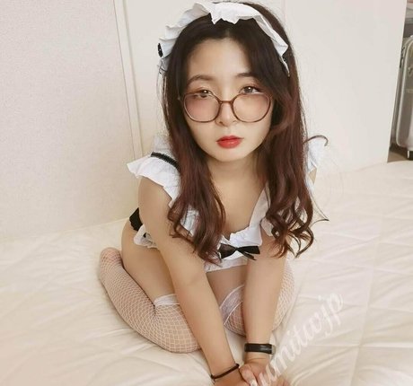 Hhhhtaiwanjapan model nudes picture