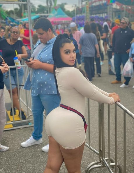 theyfavoritegirl free pornstar galleries