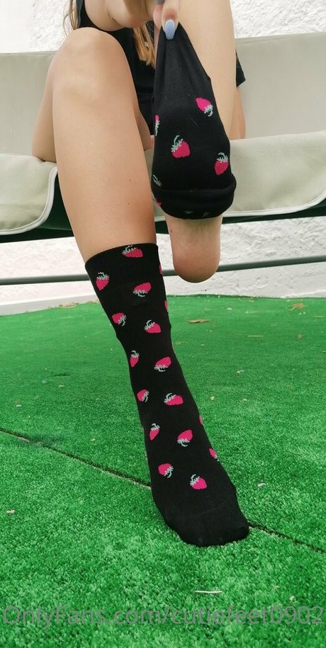 cutiefeet0902 pornstar beautiful images