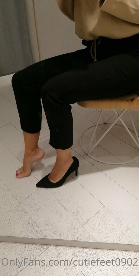 cutiefeet0902 star nude archive