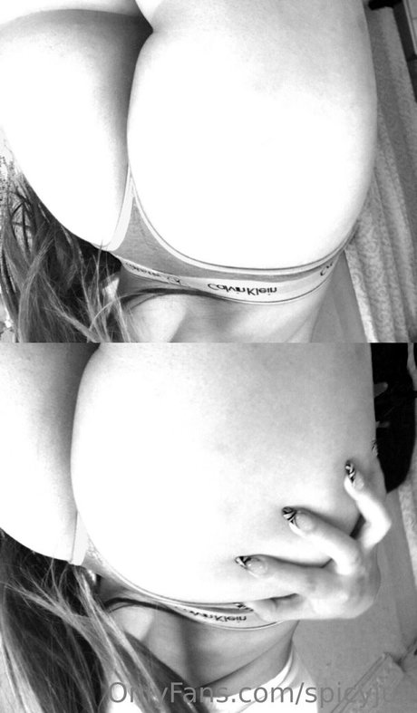 spicyjuli naked actress images