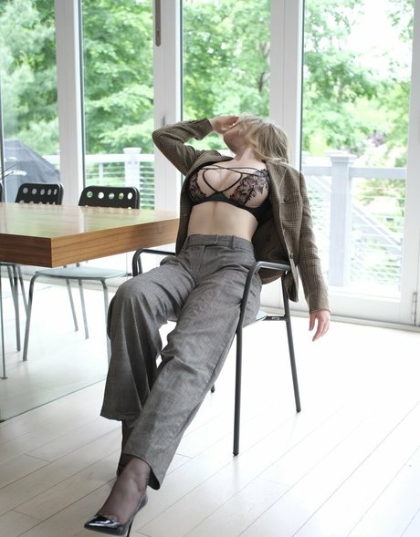 Adelyn Moore xxx star image