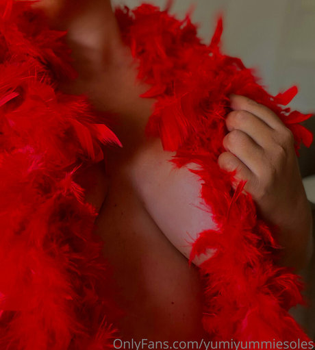 yumiyummiesoles naked star pictures