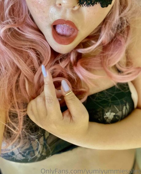 yumiyummiesoles xxx star archive