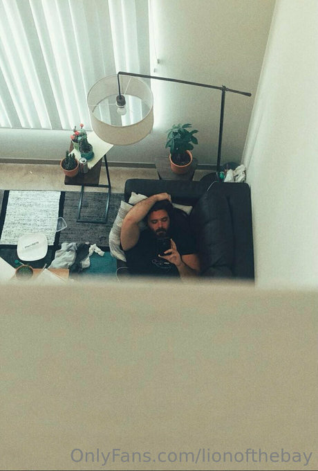 lionofthebay nudes model images