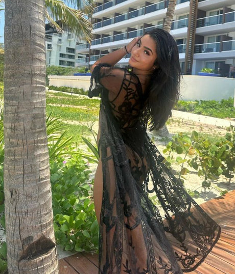 Tatiana McQuay nude actress images