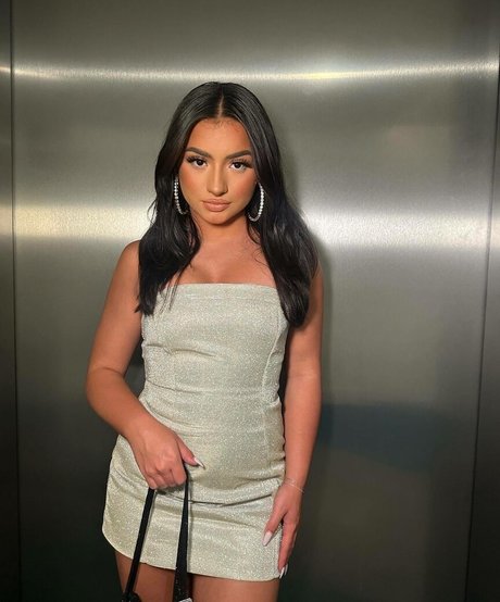 Tatiana McQuay star free pic