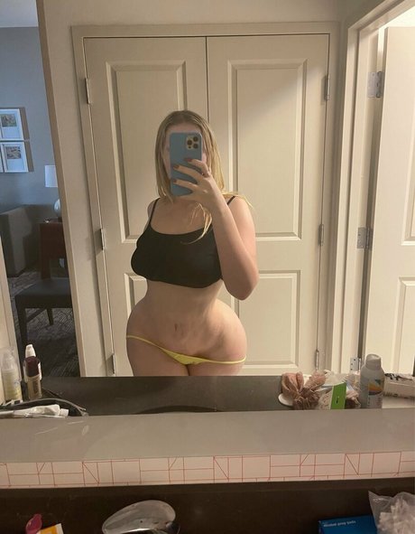 shelsonlyfans hd star photo