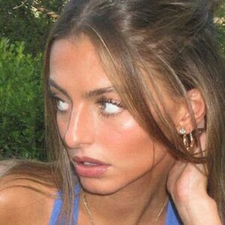 Eliana Jones star art galleries