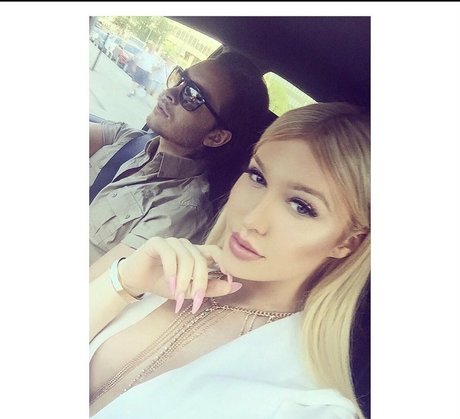 luvluvuxuluvluv hd pornstar image