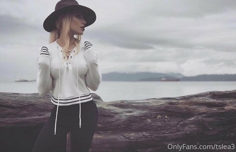 luvluvuxuluvluv pornstar nude archive