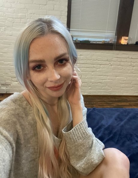 remireagan nude star galleries