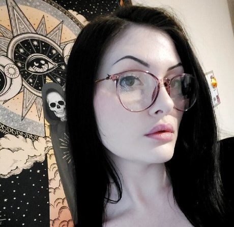 Evilwitxh Lilith erotic star archive