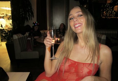 Leanne Fabian art star pics