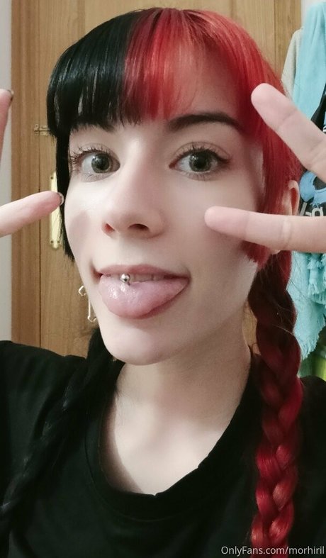 Morhiril Cosplay pretty actress pictures