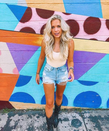 Megan Moroney sex pornstar galleries