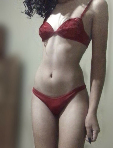 Myrjulia star exclusive image