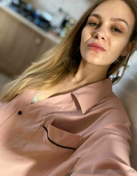 yummysofie erotic star galleries