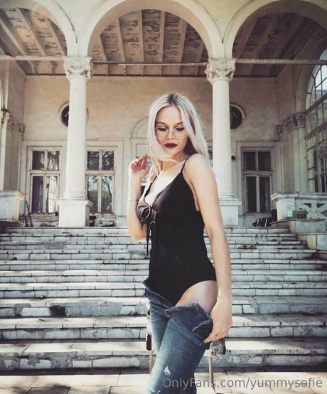 yummysofie model xxx photos