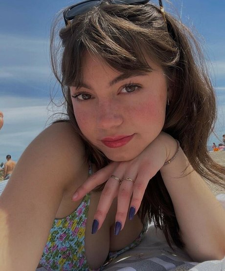 Lauren Donzis erotic model image