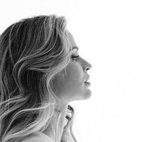 Beth Williams model adult image