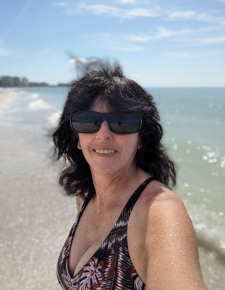 Italian Mama pornstar naked gallery