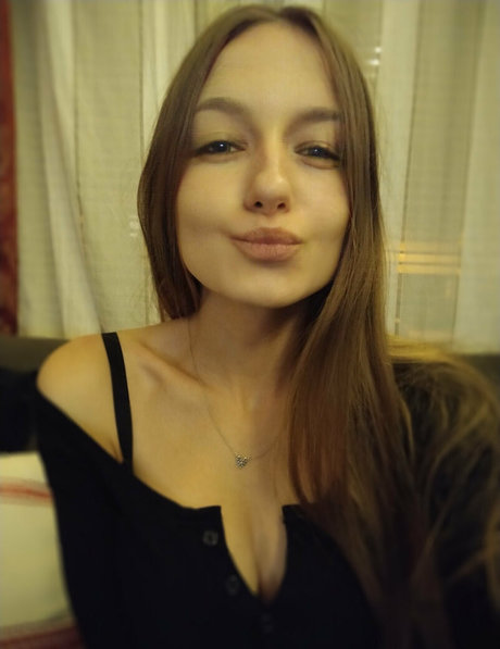 Lisadere pornstar hd img