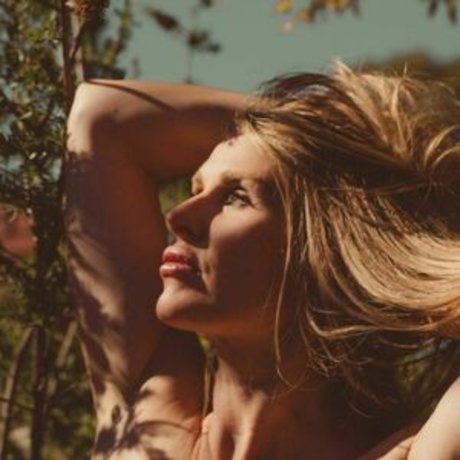 Canadian Kylie star hd pic