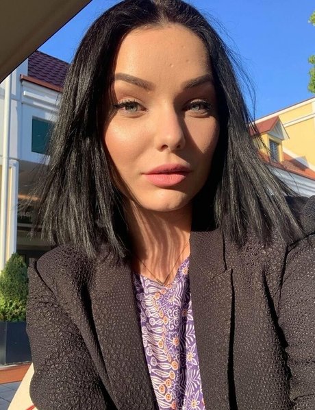 merry encyy model hd gallery