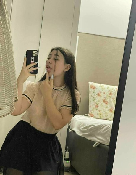 littlewaiifu model art photos